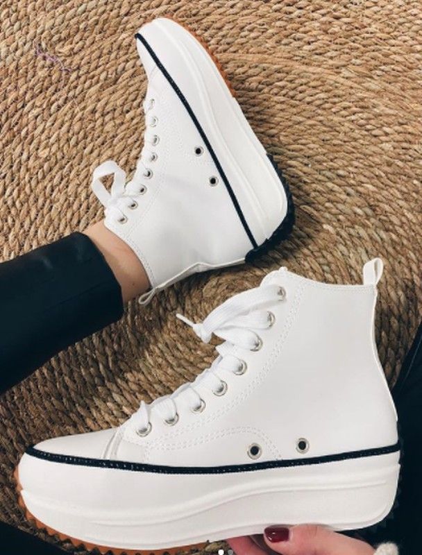 ·Sneakers Casuales: