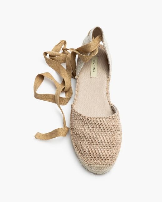 Espadrillas all'uncinetto color cammello marca Corina RIF. M5422