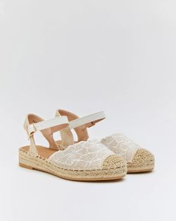 Espadrilles en sparte avec broderie florale blanche