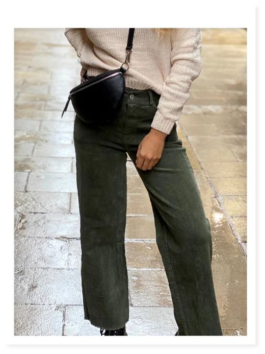 Bolso Riñonera de Piel Negro