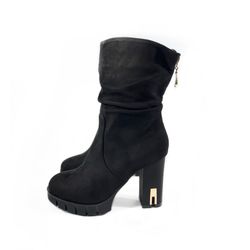 Bota Media Caña Con Tacón Negro