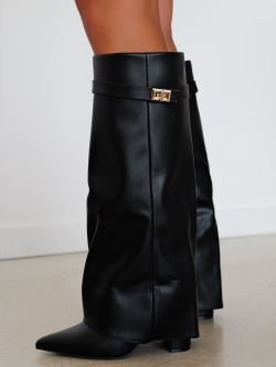 Stivali alti neri con ghette