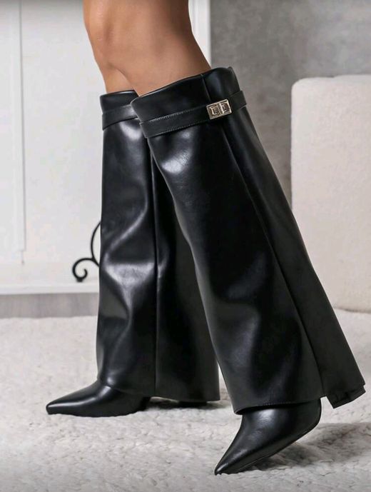 Stivali alti neri con ghette