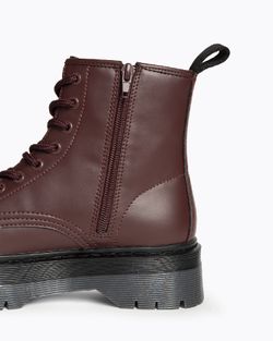 Bottines Militaires Grenat Marque Corina REF M5860