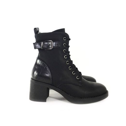 Bota Ankle Amelia com atacadores pretos