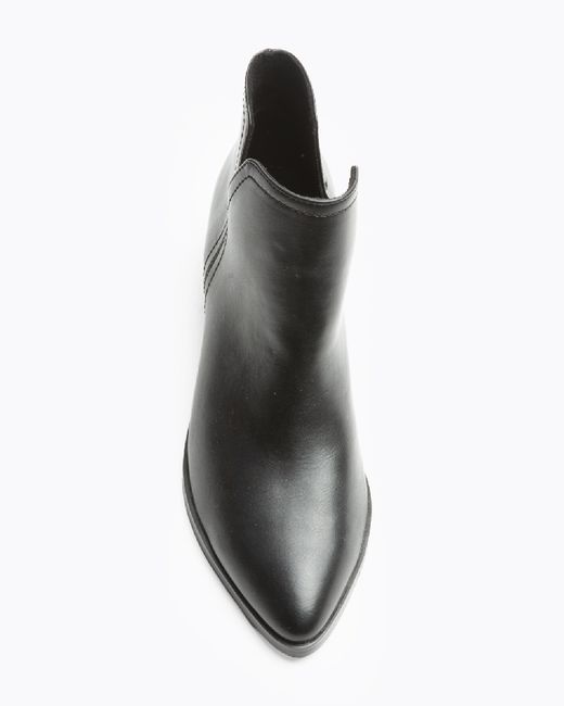Botín Campero Siena Negro marca Corina REF. M5791