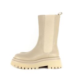 Botín Chelsea Beige marca Corina REF M1730