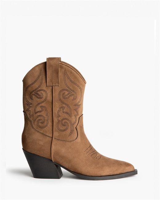 Botín Cowboy Camel con Bordado marca Corina REF. M6760