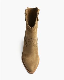 Botín Cowboy Camel marca Corina REF. M6780