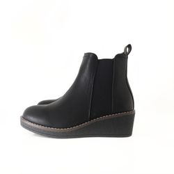 Botines Con Cuña Negro