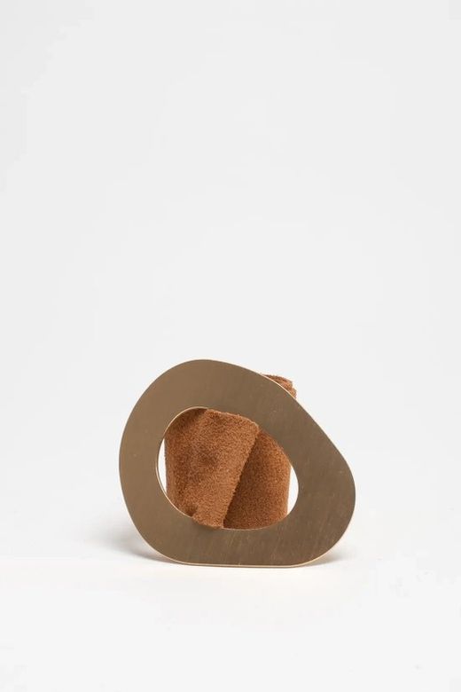 Cinturón De Serraje Camel Con Hebilla Grande Dorada