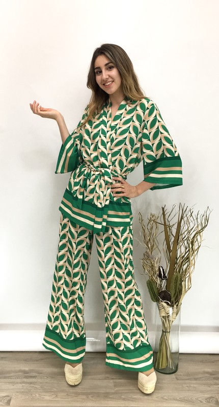 Conjunto Kimono y Pantalón Verde — Calzados