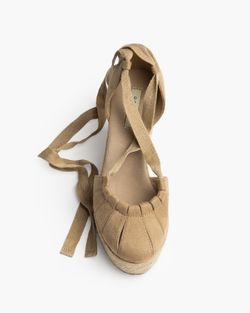 Sandália de areia cor camel, marca Corina, REF M6342