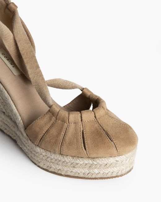 Sandália de areia cor camel, marca Corina, REF M6342
