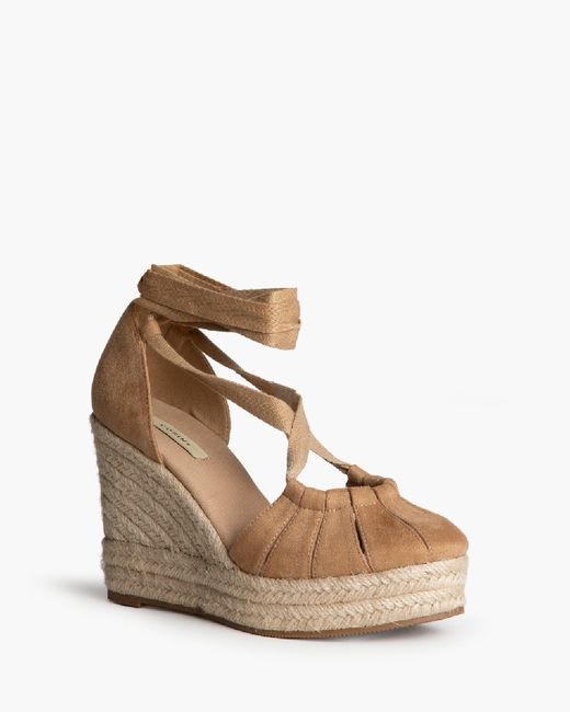 Sandália de areia cor camel, marca Corina, REF M6342