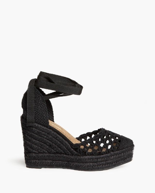 Cuña Calada Negro marca Corina REF M5387