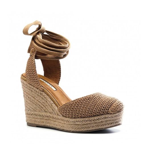 Cuña Crochet Camel Marca Corina REF. M3355