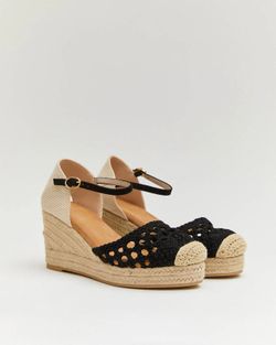 Zeppa in sparto traforata nera