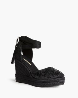 Anabela Esparto com acabamento em preto brilhante, marca Corina, REF M6192