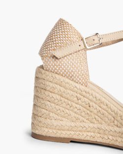 Cuña Iris Baja Abierta Natural Marca Corina REF M4365