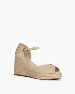 Cuña Iris Baja Abierta Natural Marca Corina REF M4365