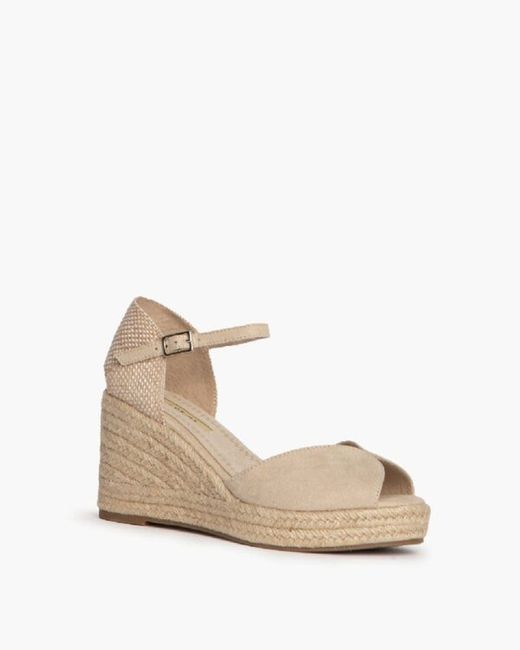 Cuña Iris Baja Abierta Natural Marca Corina REF M4365