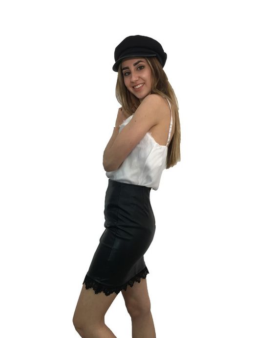 Minijupe en cuir avec dentelle