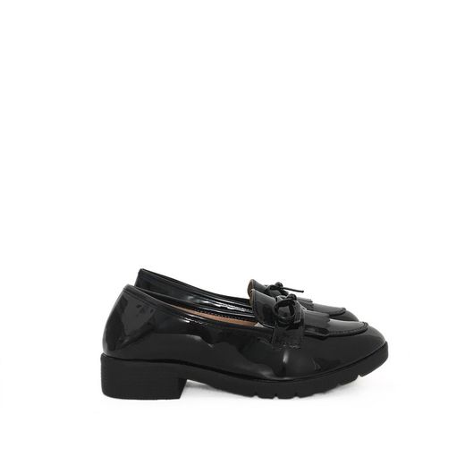 Mocasín Mujer Flecos Charol Negro