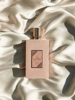 Perfume Para Mujer Ameerat Al Arab Rosa de Asdaaf