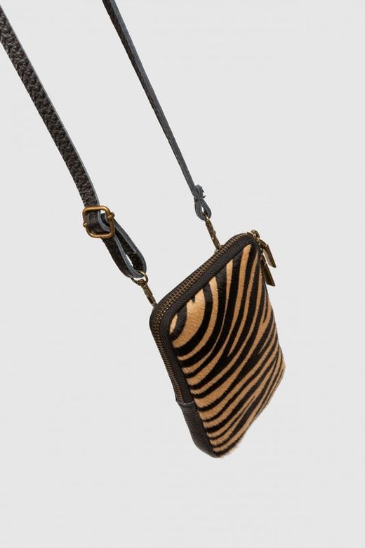 Portamóvil De Piel Estampado Animal Print Camel — Zapatos Calzados