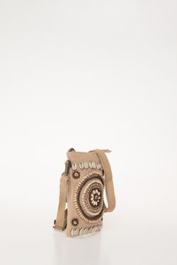 Suporte para celular de ráfia com conchas