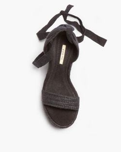 Sandalo con zeppa Pelin nero marca Corina RIF M4336