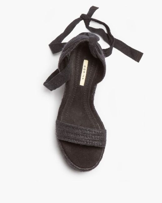 Sandalo con zeppa Pelin nero marca Corina RIF M4336