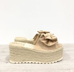 Sandalia Con Plataforma Con Lazo