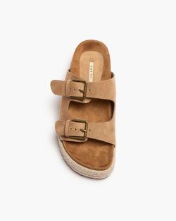 Sandalia De Esparto Con Plataforma Camel marca Corina REF. M4395