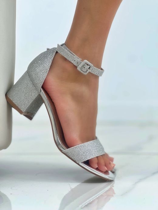 Sandalia De Tacón Bajo Glitter Plata