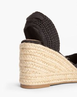 Sandalia Esparto Bordada Negro marca Corina REF M4303