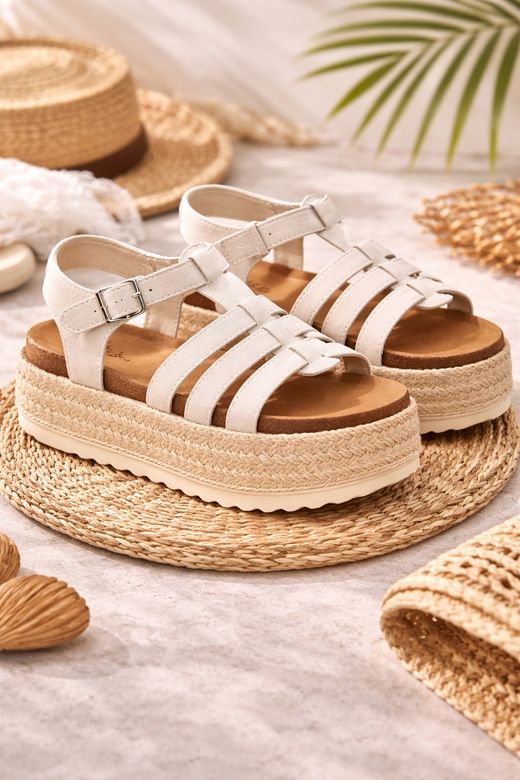 Sandália plataforma bege mediterrânica