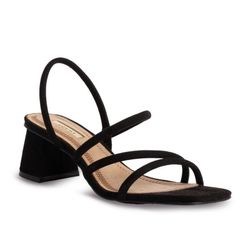 Sandalia Oria Con Tacón Cuadrado Negro marca Corina REF M3295