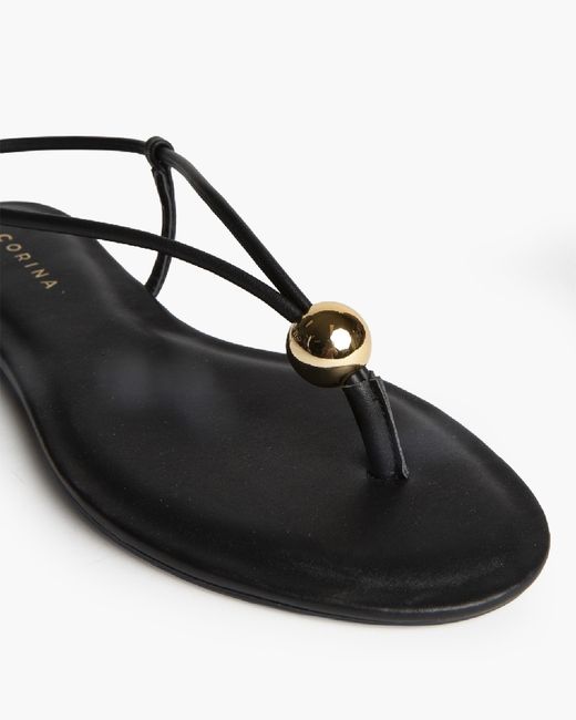 Sandália rasa com tiras, preta, marca Corina, REF M6456