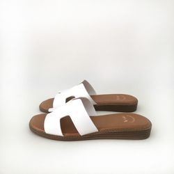 Sandale plate blanche rétro