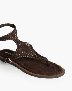 Sandália rasa perfurada com fivela dupla, castanha, marca Corina, REF M6430