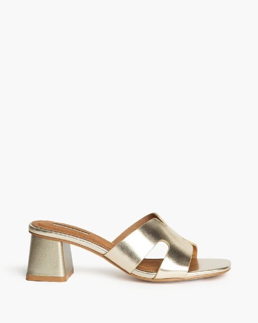Sandalia Tipo Hermès Oro marca Corina REF M5370
