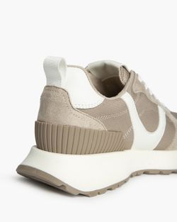 Sneakers Sue Crudo Marca Corina REF M4532