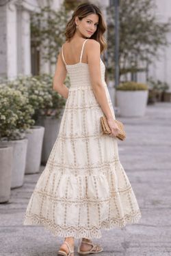 Vestido Boho Con Nido de Abeja Beige