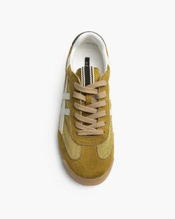 Baskets rétro ajourées olive de Corina REF M6035