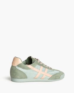 Zapatillas Retro Calada Verde marca Corina REF M5070