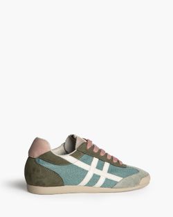 Baskets rétro vertes perforées de Corina REF M6035