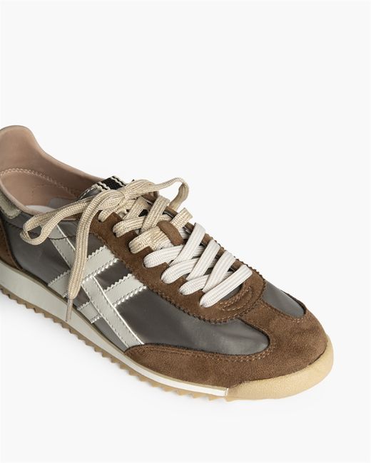 Zapatillas Retro Camel marca Corina REF M6515
