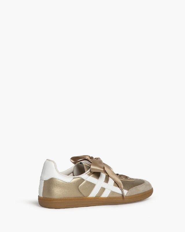 Tênis retrô dourado marca Corina REF M4505 — Calzados Germans